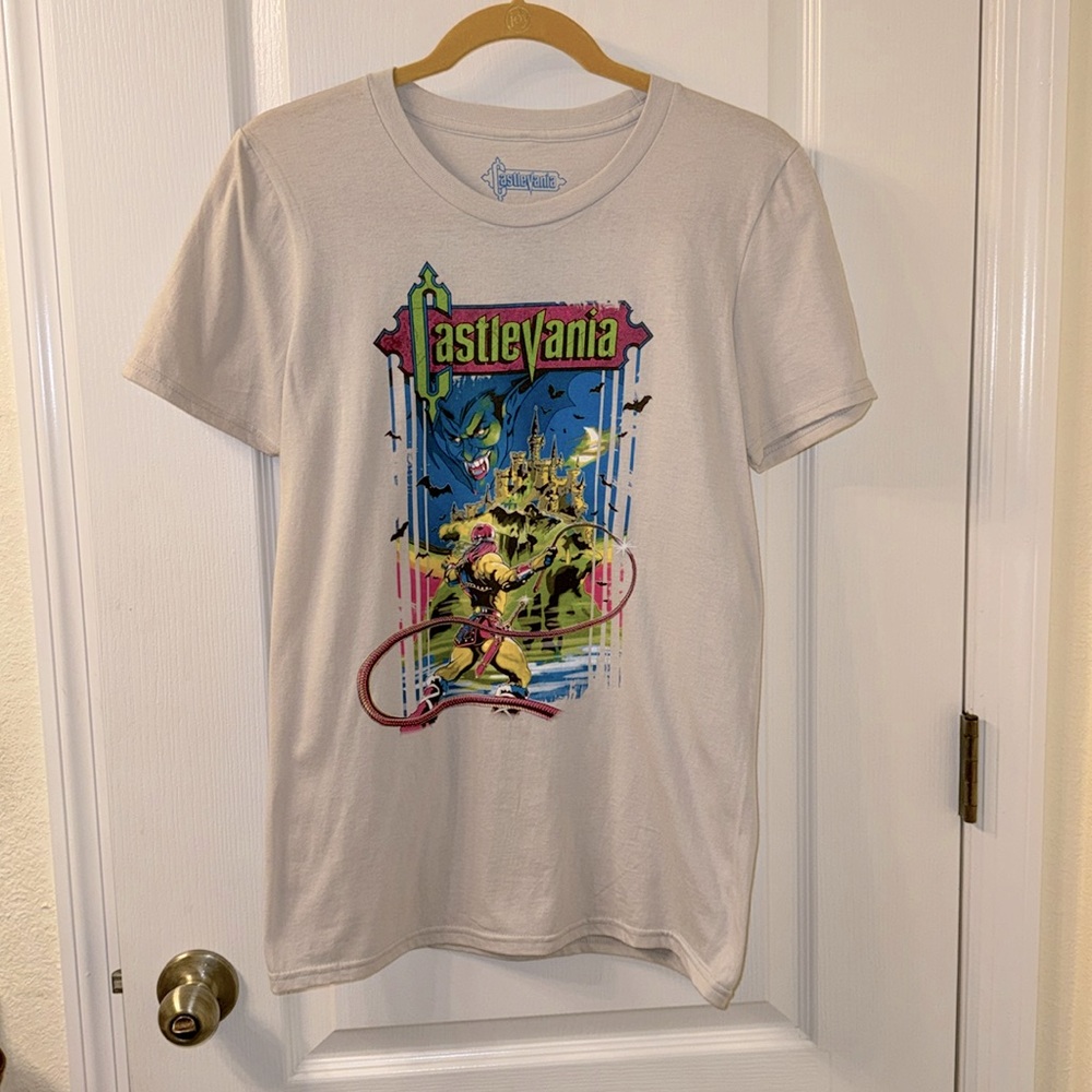 NWOT Castlevania Men’s Graphic Tee Size S